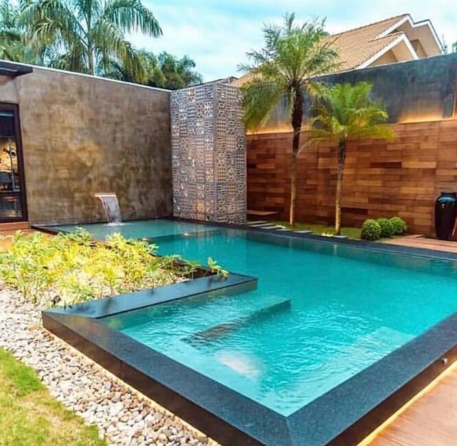 Kolam Renang Indoor Minimalis Bergaya Plunge Pool