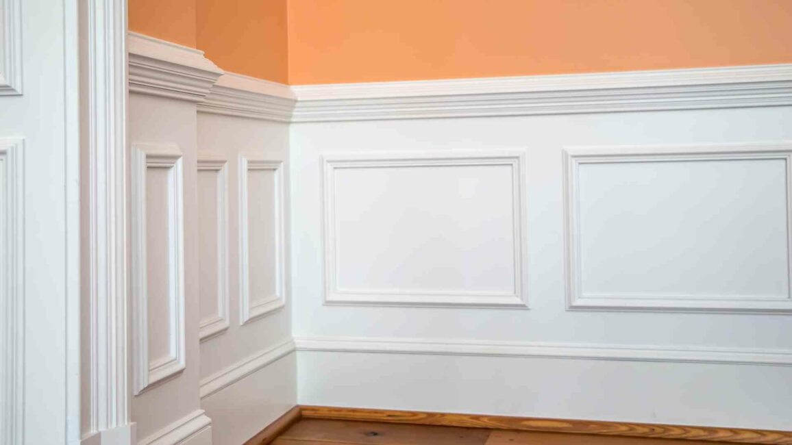 Simplicity with Chair Rail Moulding